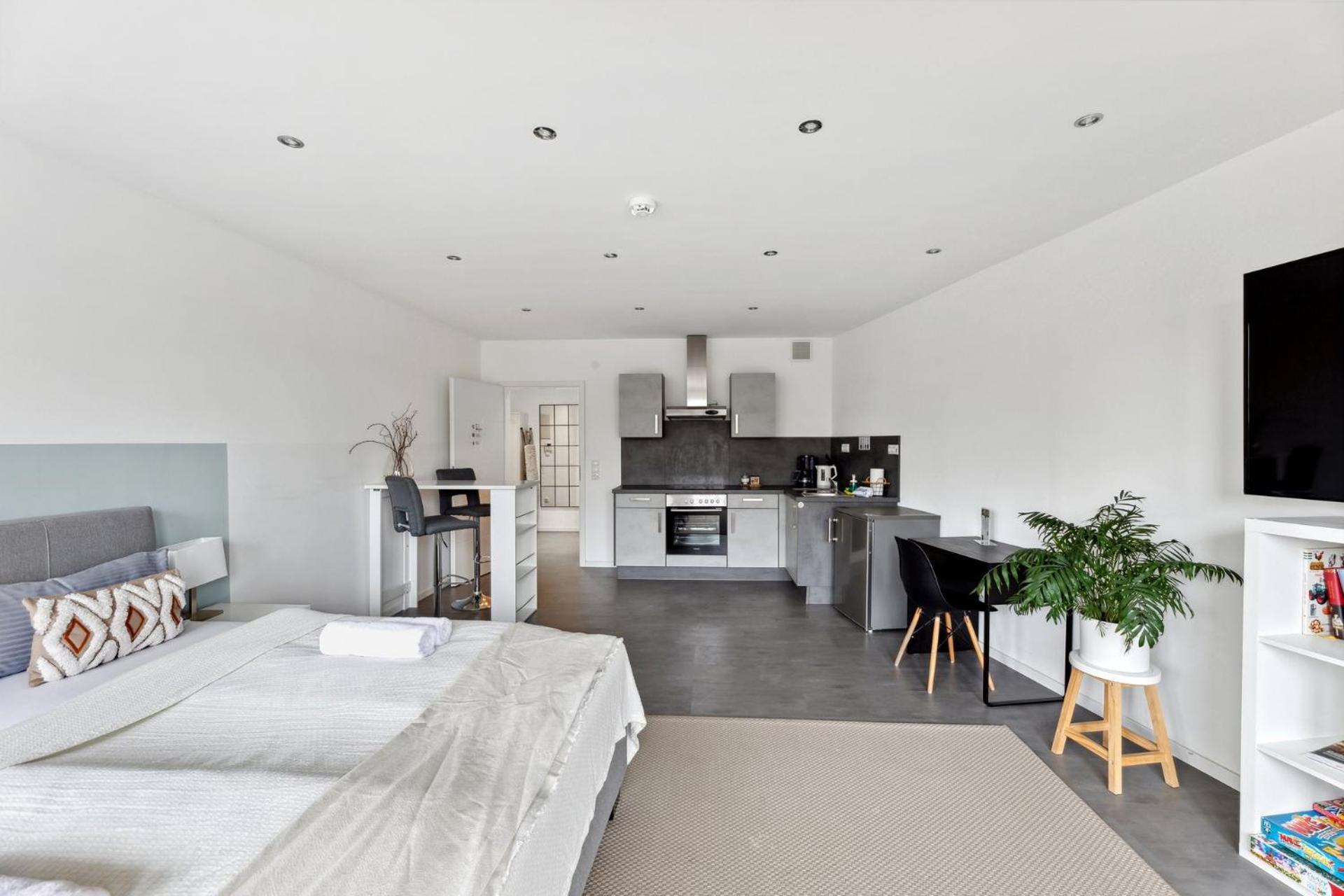 Sali Homes - Charming Studio Apartment In Heart Of Bayreuth With Balcony 外观 照片